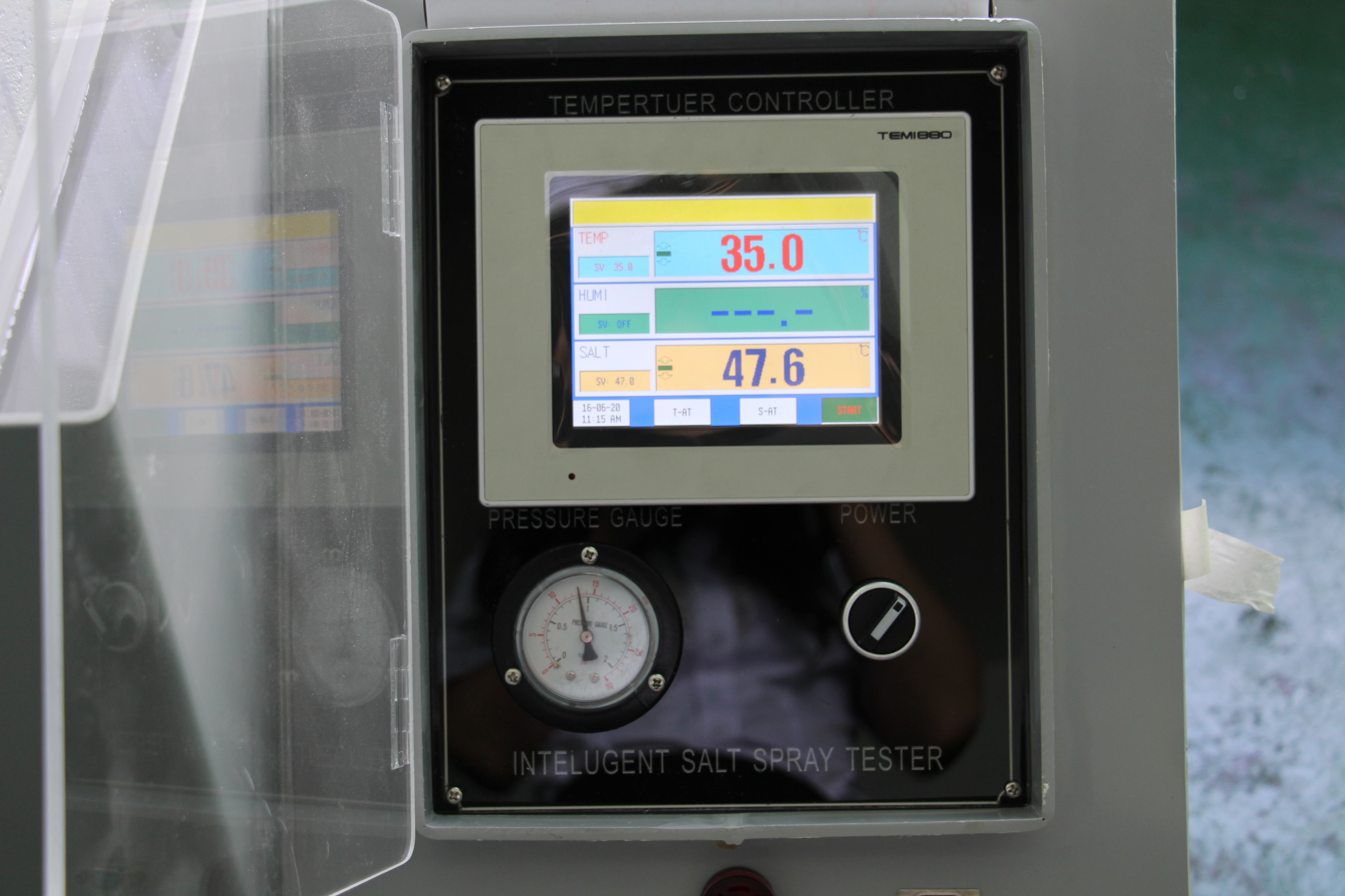 Temperature humidity and salty spray test chamber